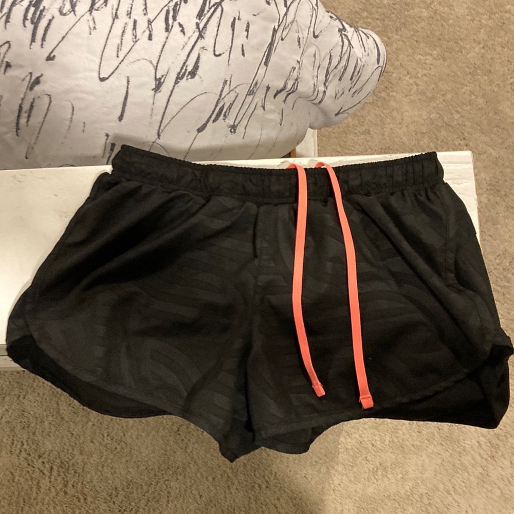 Old Navy Active shorts